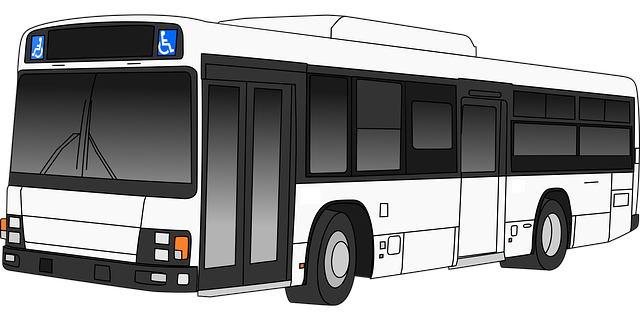 povinnost svítit se týká i autobusů